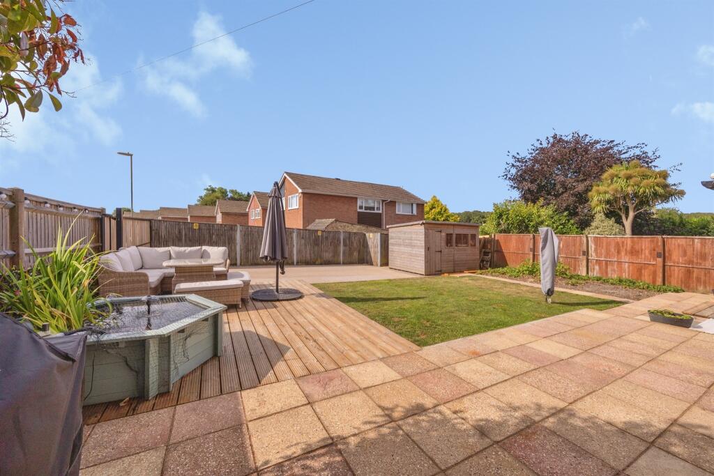 House in Havant, Hampshire - View 6