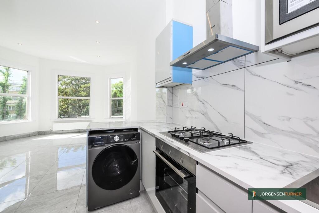 Apartment in London - More