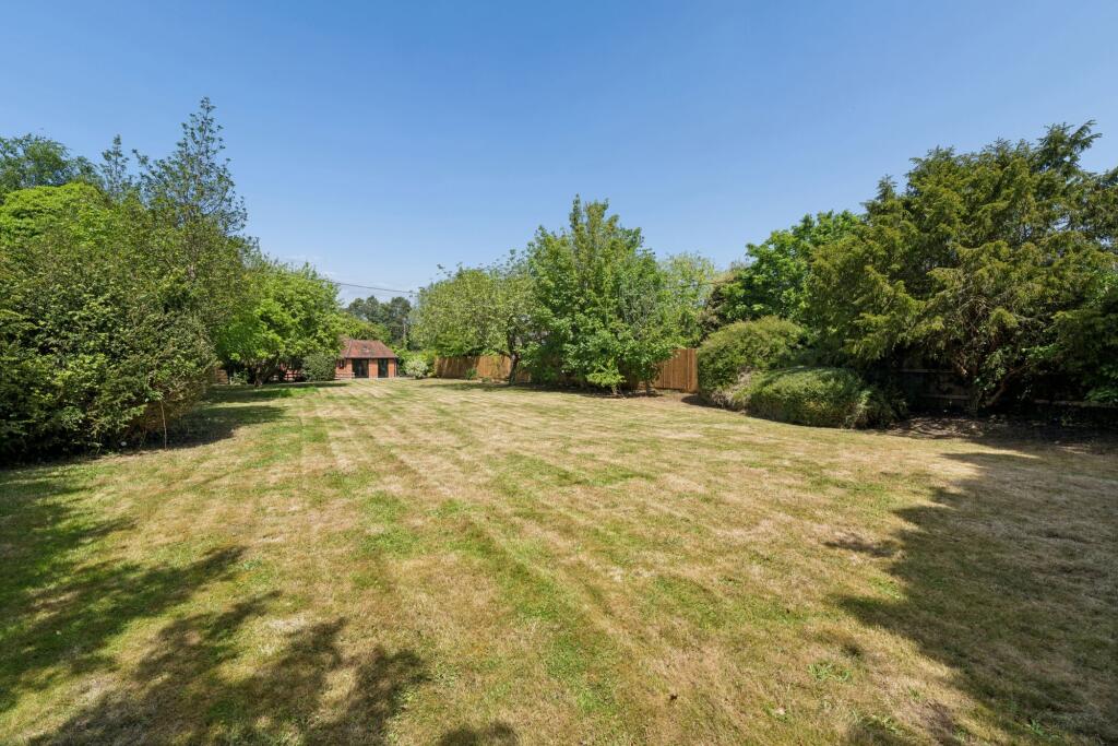 Little Gaddesden, Berkhamsted, HP4 photo 4