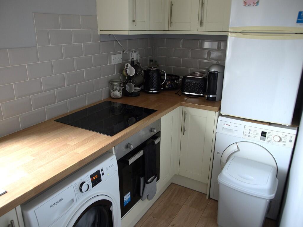 Queens Mews, High Street, CO5 photo 2
