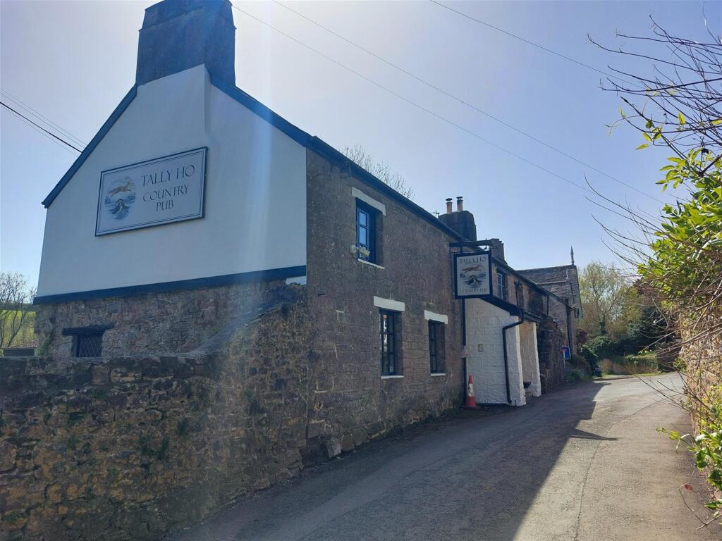 Main image of property: 14C South Devon Village Freehouse , Littlehempston, Devon