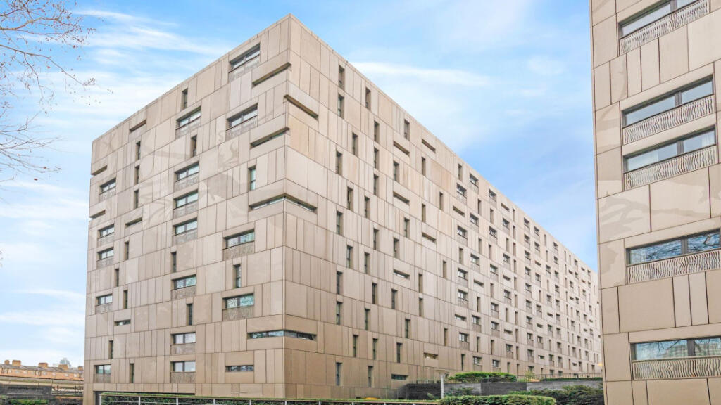 Main image of property: 7 Gatliff RoaD, London, SW1W 8DE