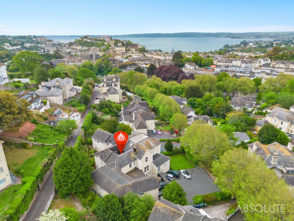 3-bed flat on Thurlow Road, Torquay, TQ1, £145,000