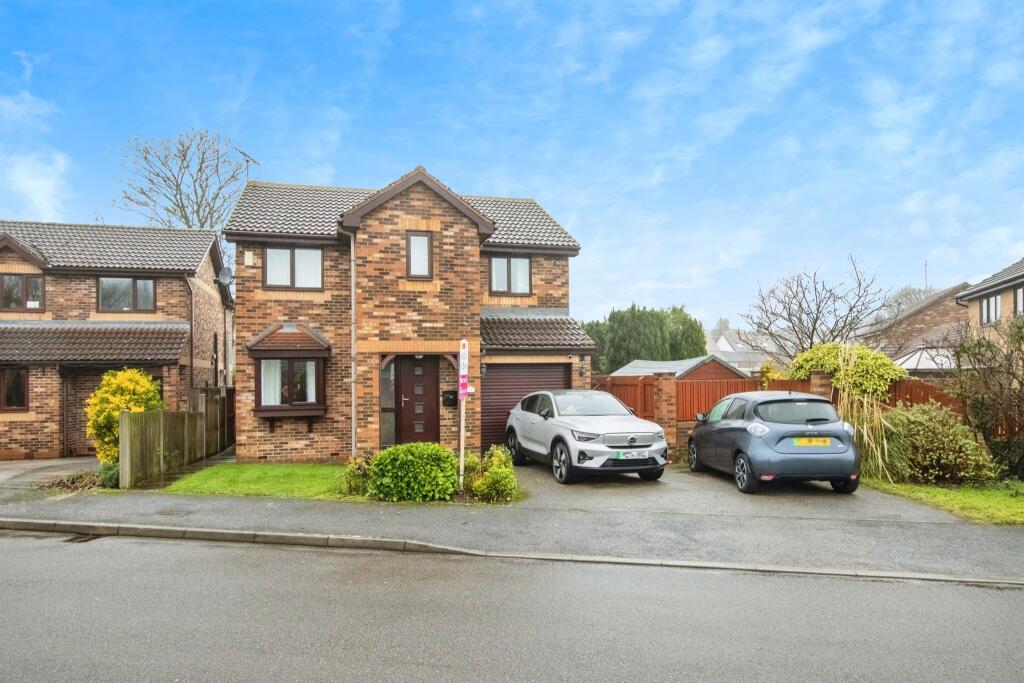 4-bed detached on Silkstone Close, Tankersley, Barnsley, £380,000