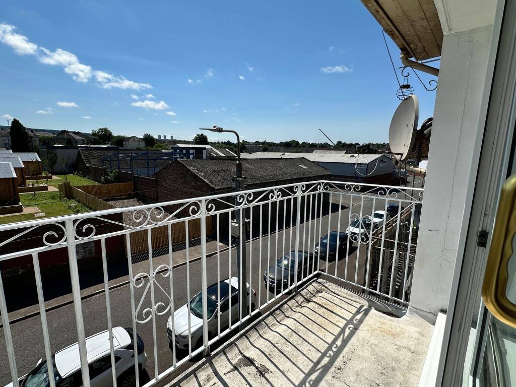 Apartment in Rutherglen, South Lanarkshire - View 3