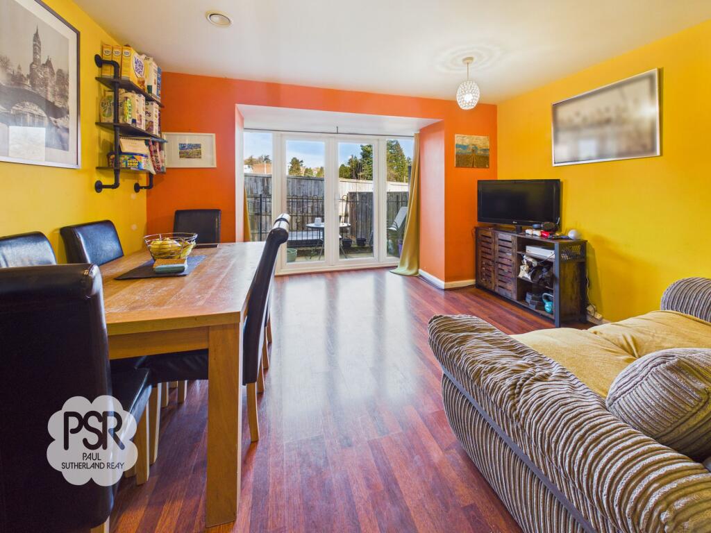 Sovereign Way, Chapel-En-Le-Frith, SK23 photo 2