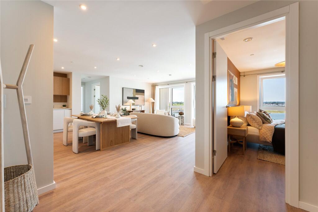 Additional image 5 of E 403, The Waterfront, West Quay Marina, Poole, Dorset, BH15