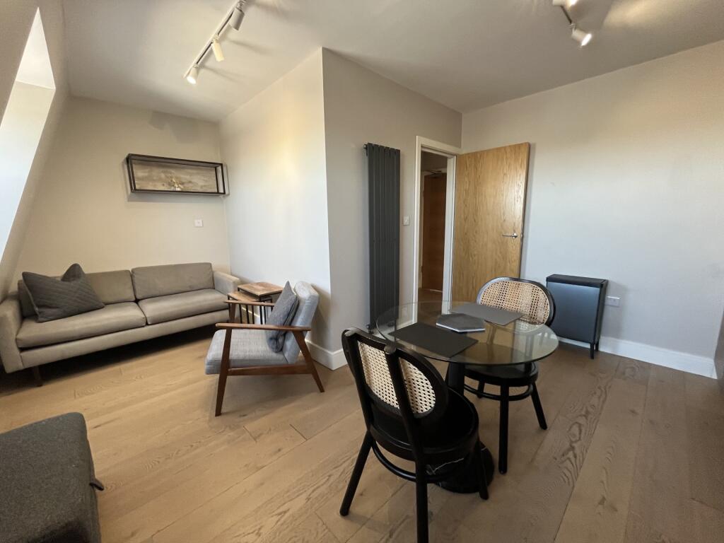 Apartment in London, Putney - More