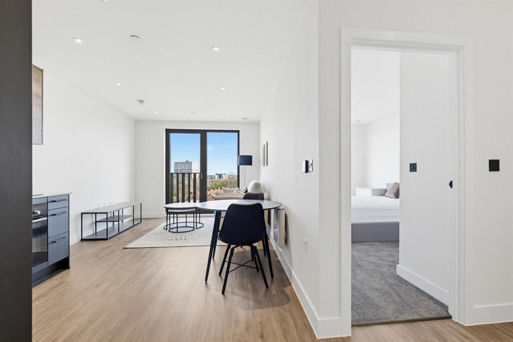 Additional image 6 of Cardigan Wharf, Glasswater Locks,B4