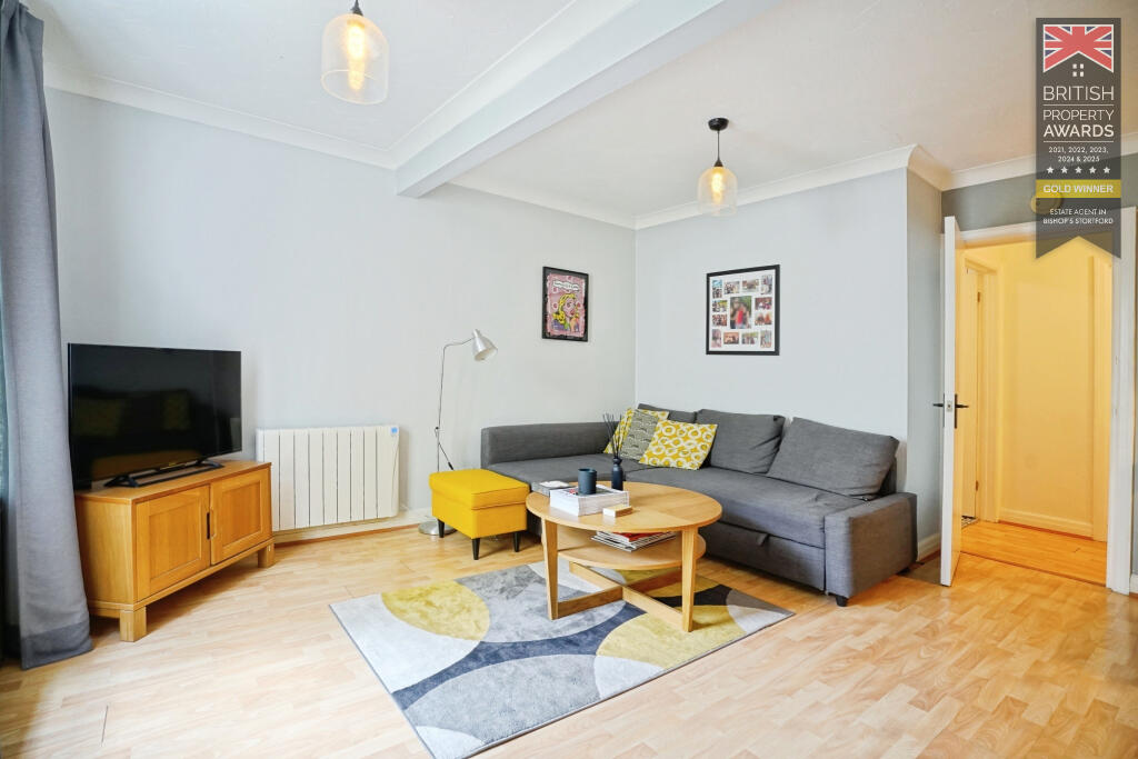 Apartment in East Hertfordshire, Hockerill, Bishop's Stortford - View 3