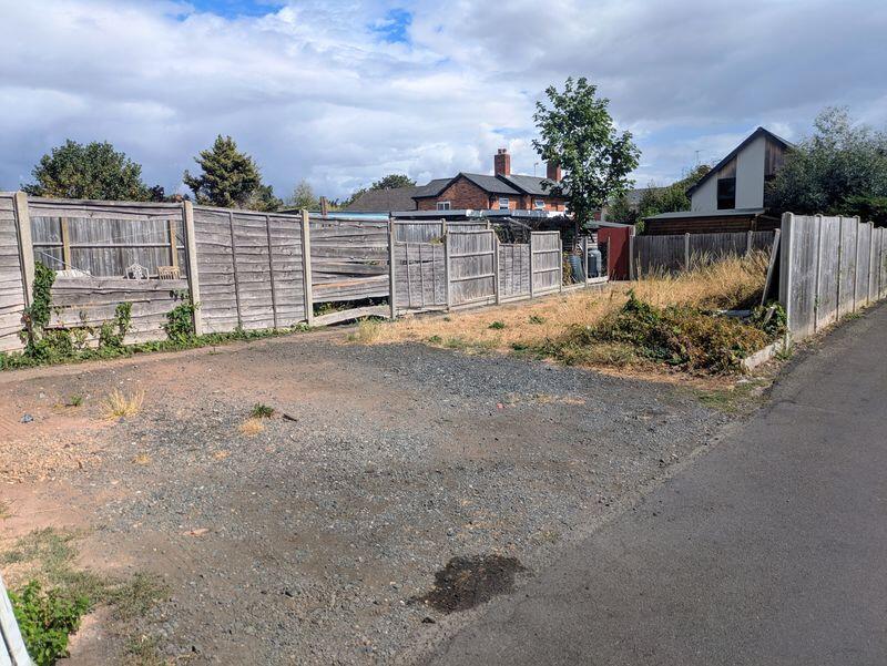 House in Worcester - View 4
