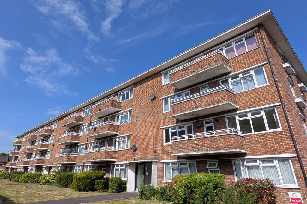 Main image of property: Withewood Mansions, SO15