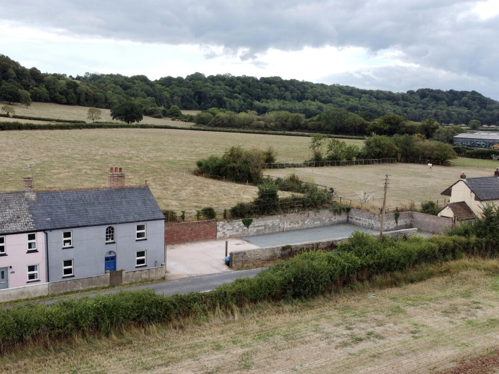 House in Taunton - View 2