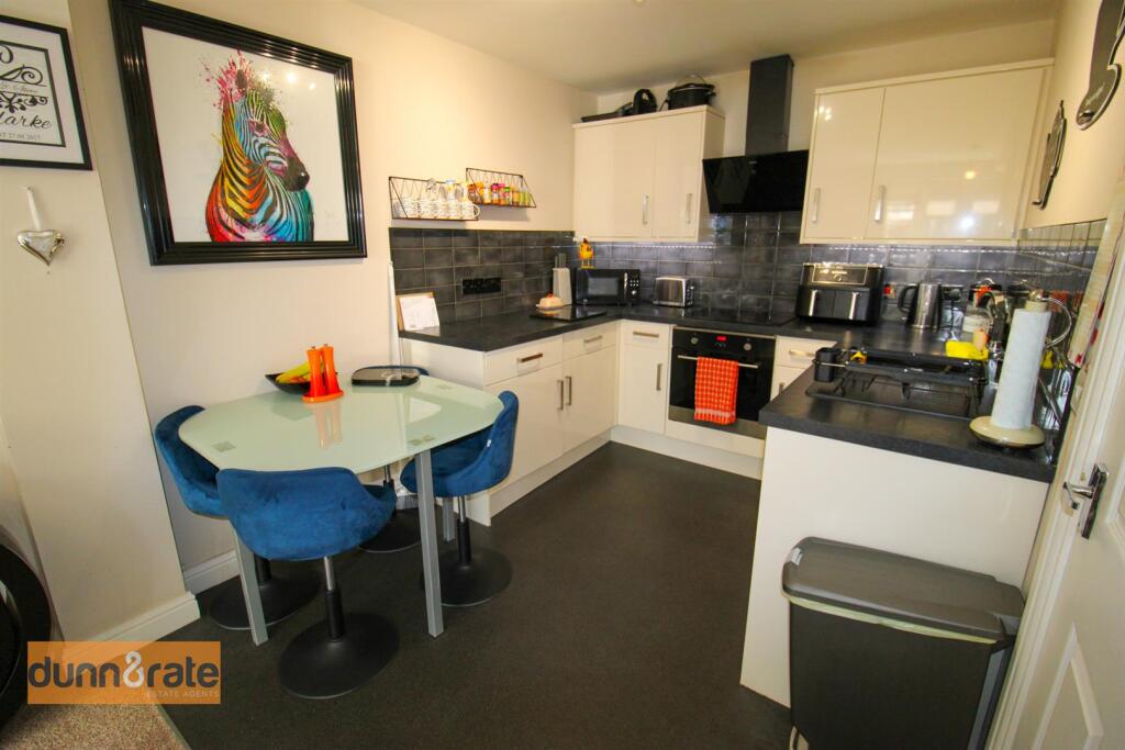 House in Stoke-on-Trent - View 3