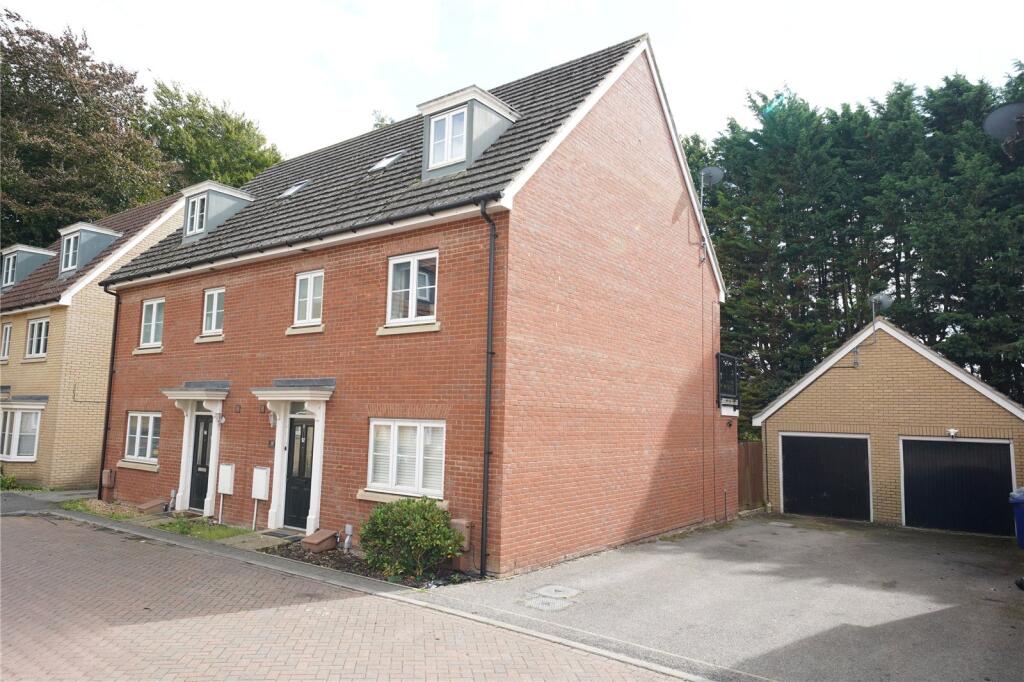 4-bed semi-detached on Bridge Farm Close, Mildenhall, Bury St. Edmunds, Suffolk, IP28, £340,000