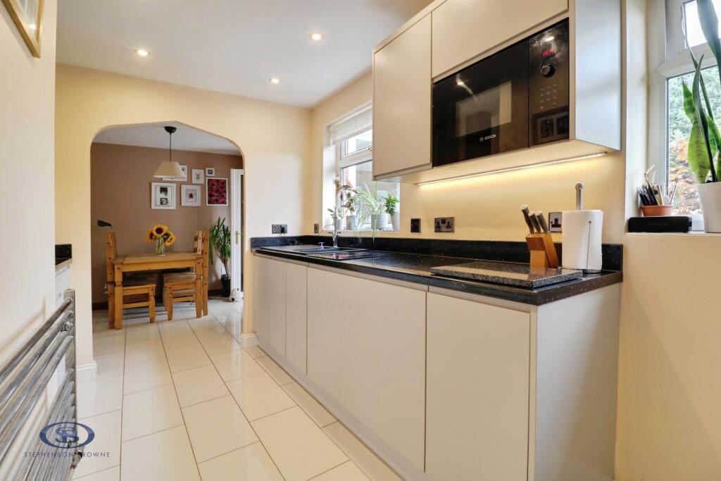 House in Stoke-on-Trent - More