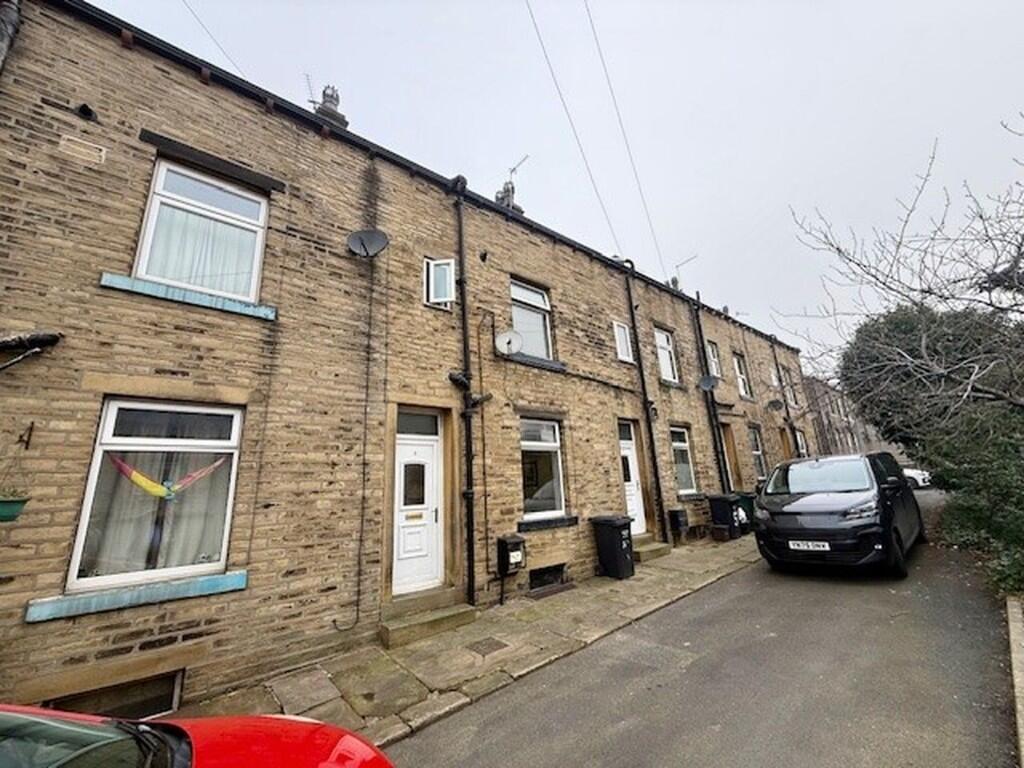 Main image of property: 3 Bristol Street, Halifax, West Yorkshire, HX3 0PT