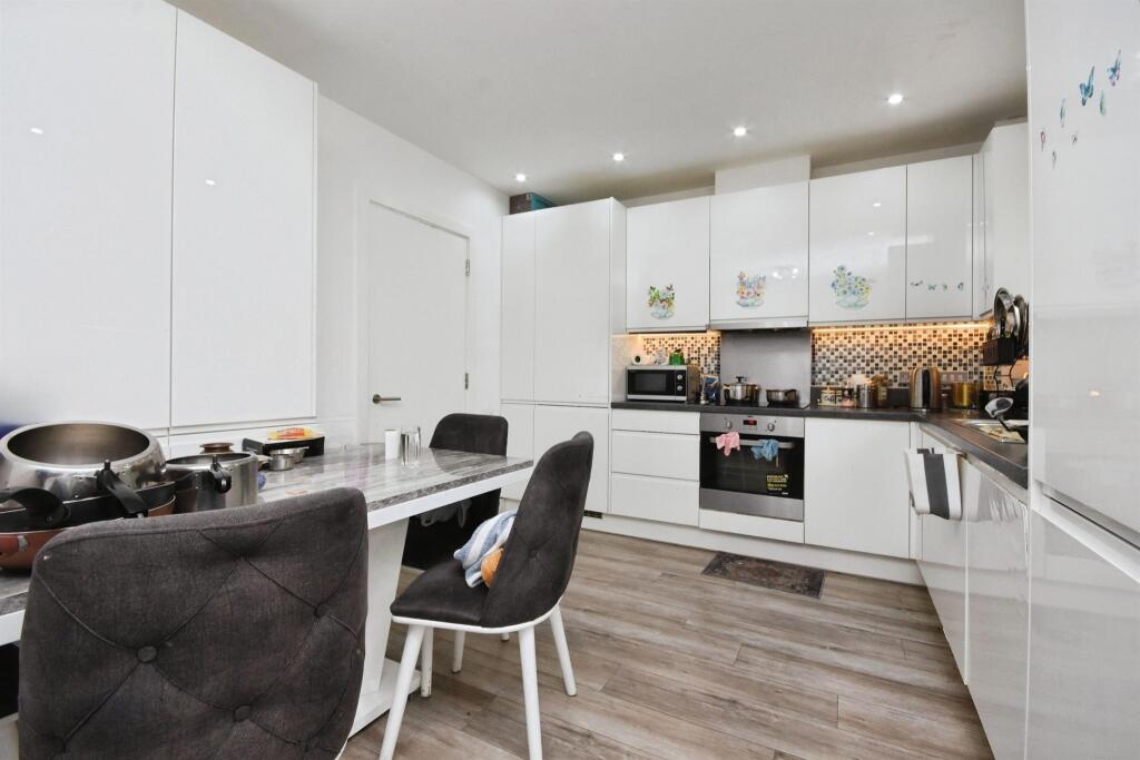 House in Romford - View 4
