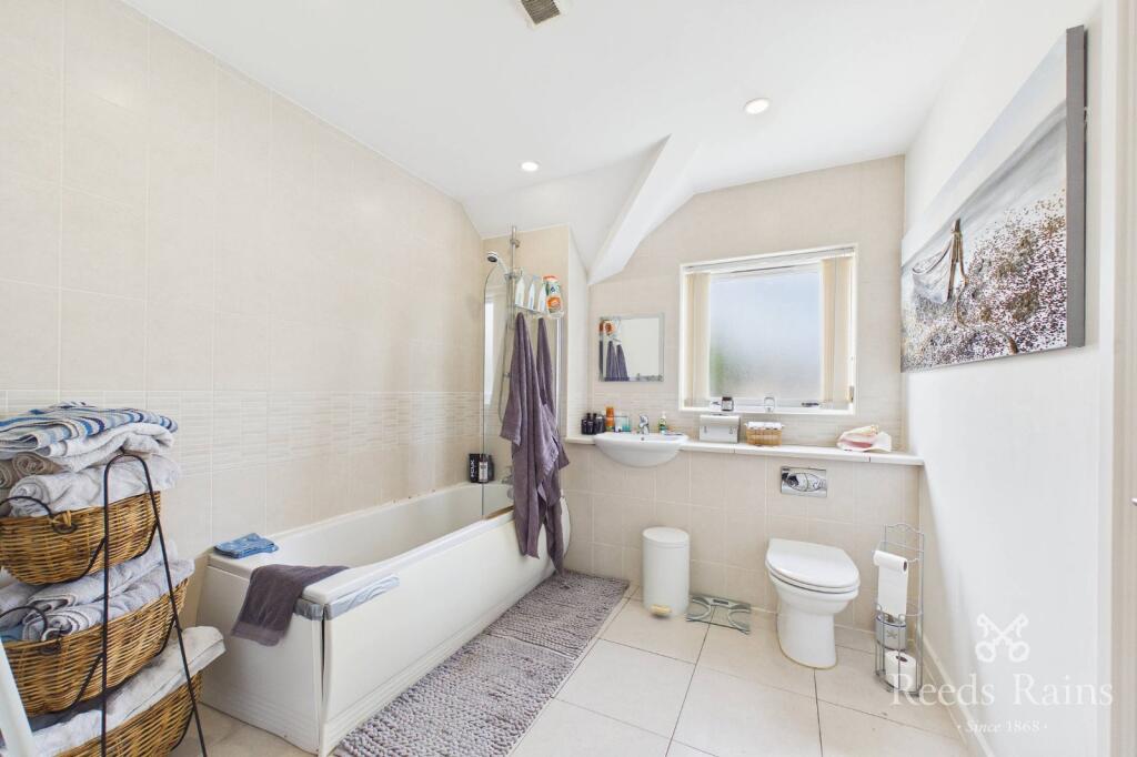Apartment in Preston - More