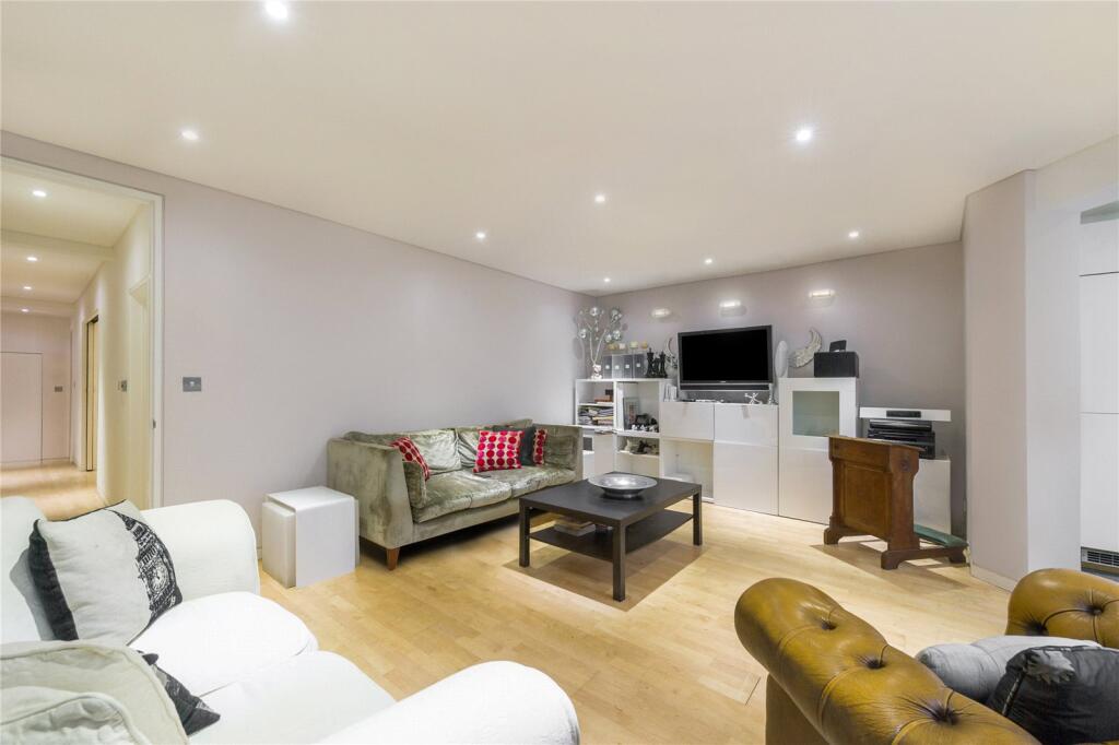 Apartment in London - More