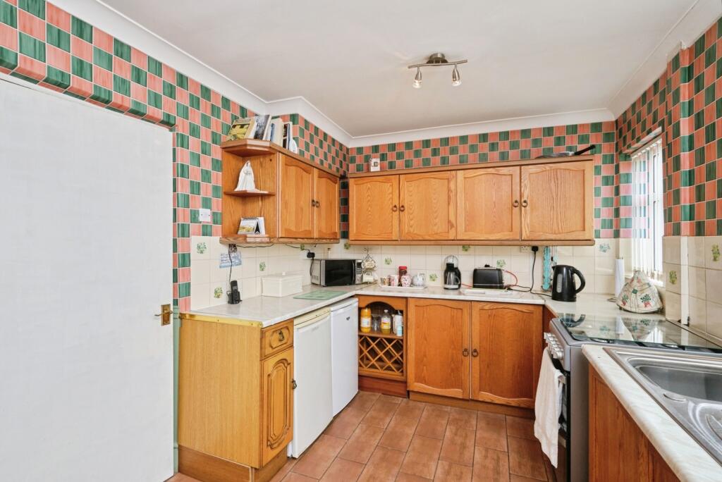 House in Birmingham, West Midlands - View 4