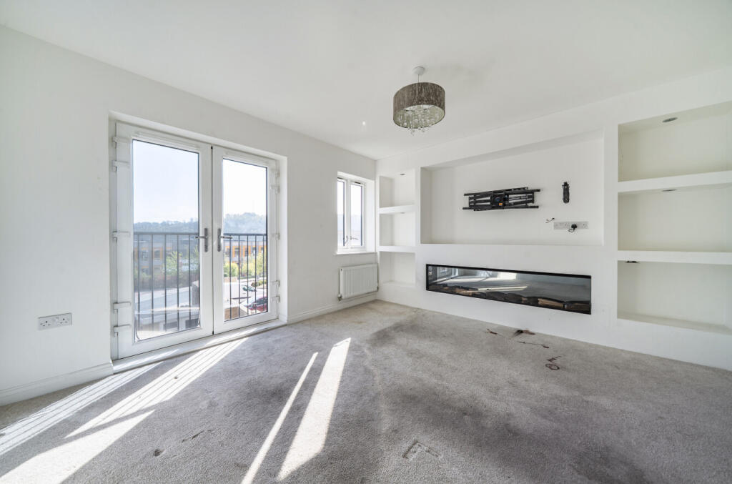 House in Dartford, Castle Hill, Ebbsfleet Valley - View 4