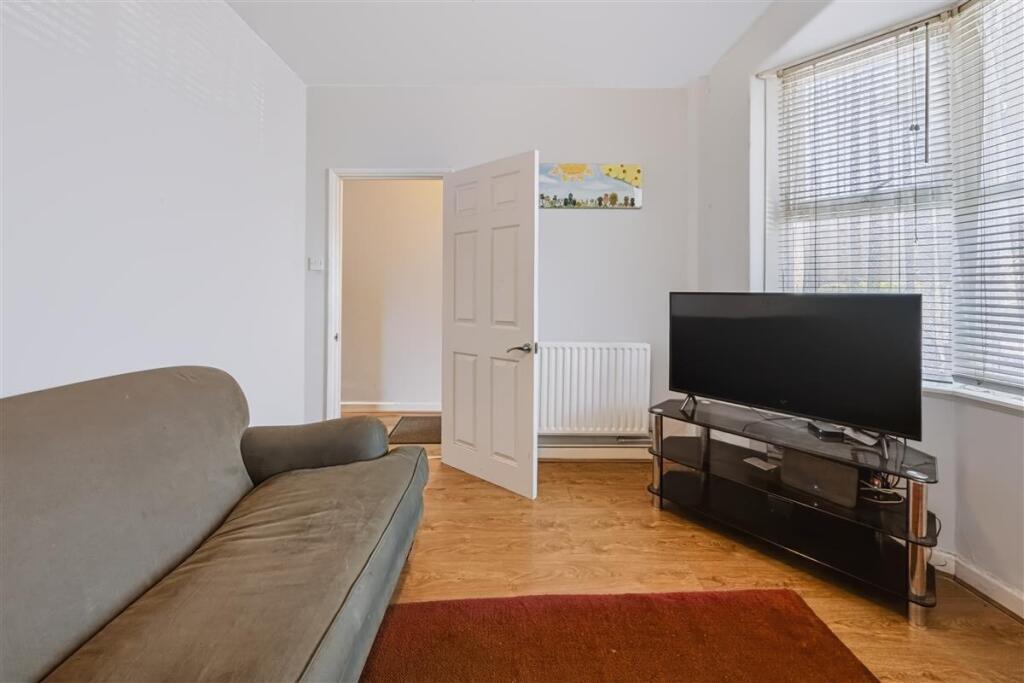 House in London - View 4