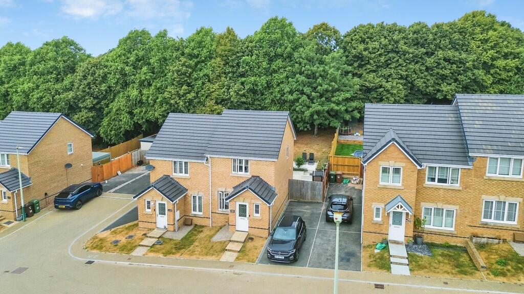 Main image of property: Ffordd Penallta, Gellihaf