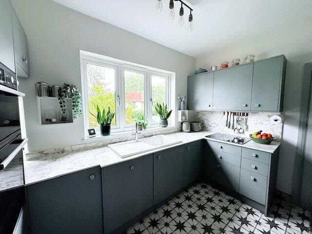 House in Elmbridge, Surrey - More
