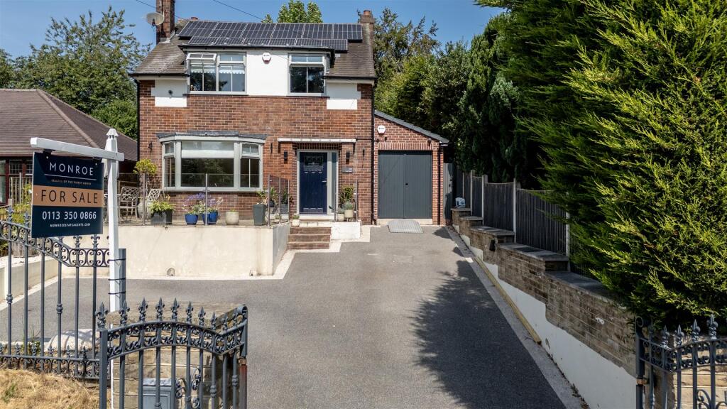 Main image of property: Park Lane, Rothwell, Leeds