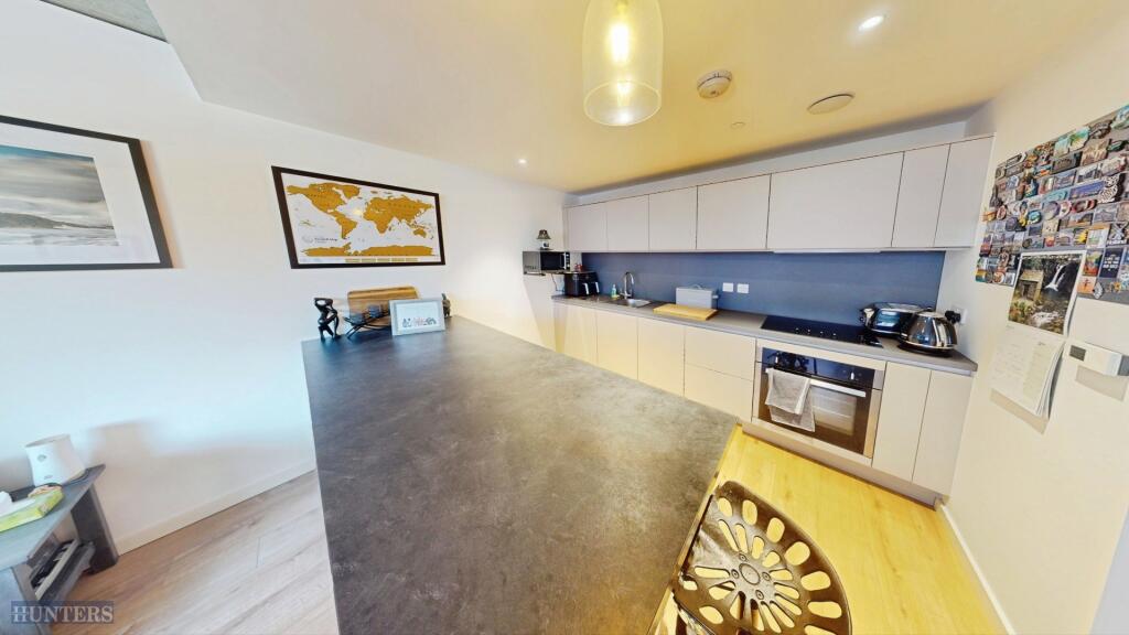 Apartment in Newcastle upon Tyne - View 5