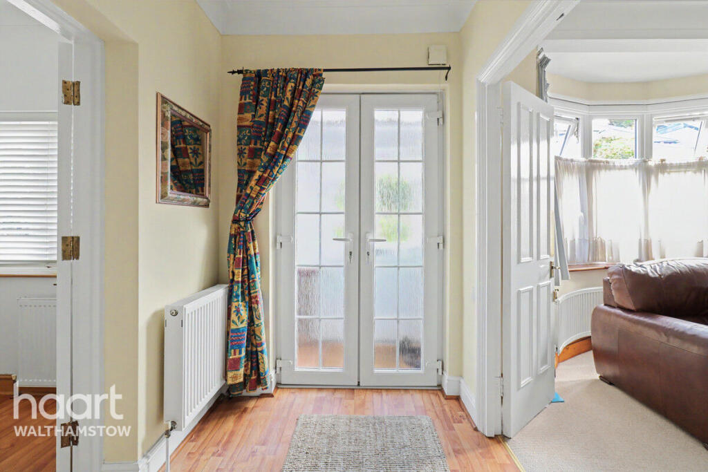 House in London - View 4