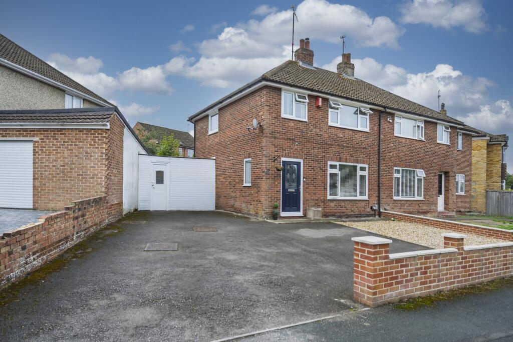 Main image of property: Sunningdale Road, Swindon, SN25
