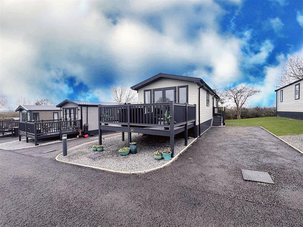 Main image of property: 26 Ash Tree Park, Lower Norton Lane, Kewstoke, Weston-Super-Mare