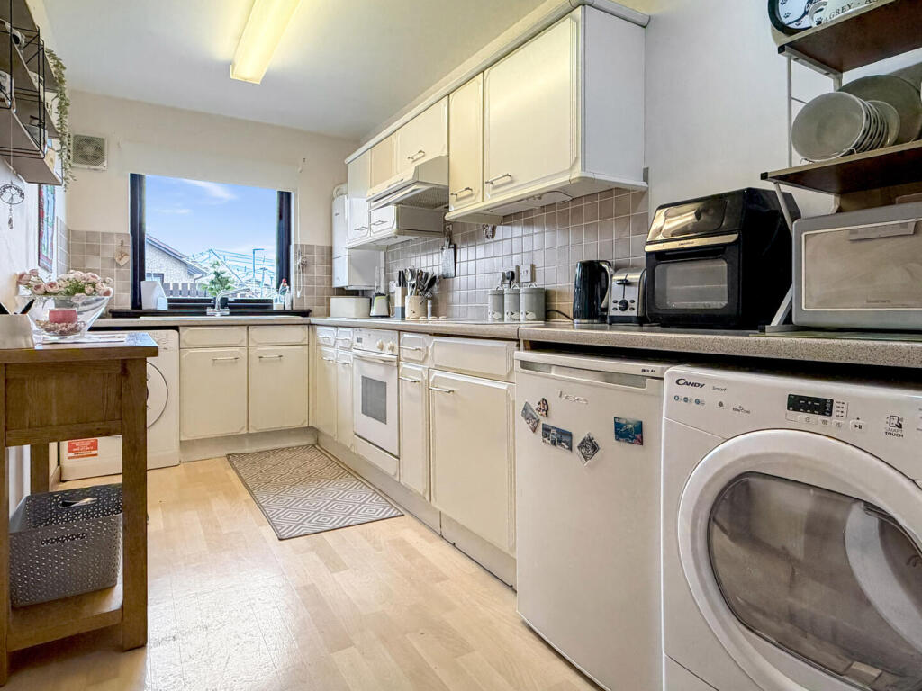Apartment in Inverness - View 5