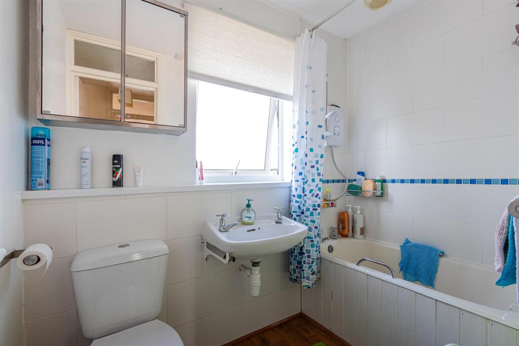 Apartment in Cardiff - More