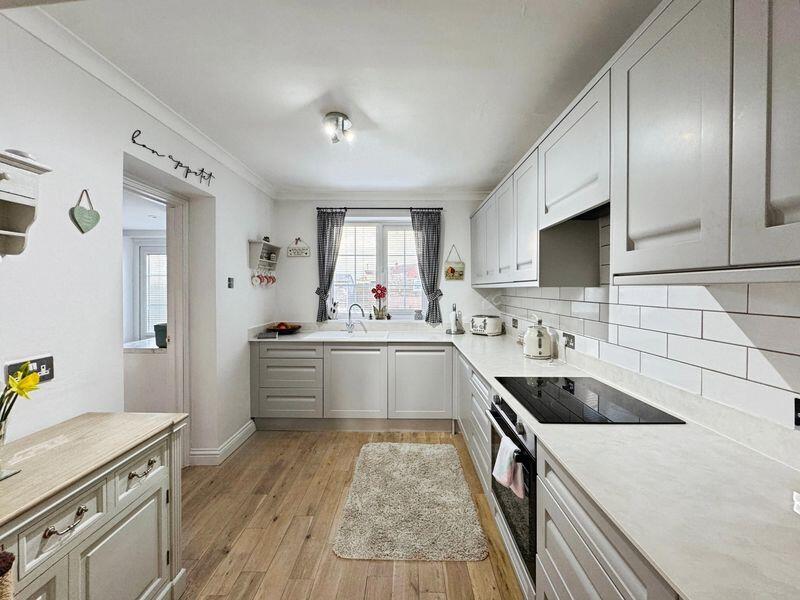 Charlton Gardens, Morpeth photo 3