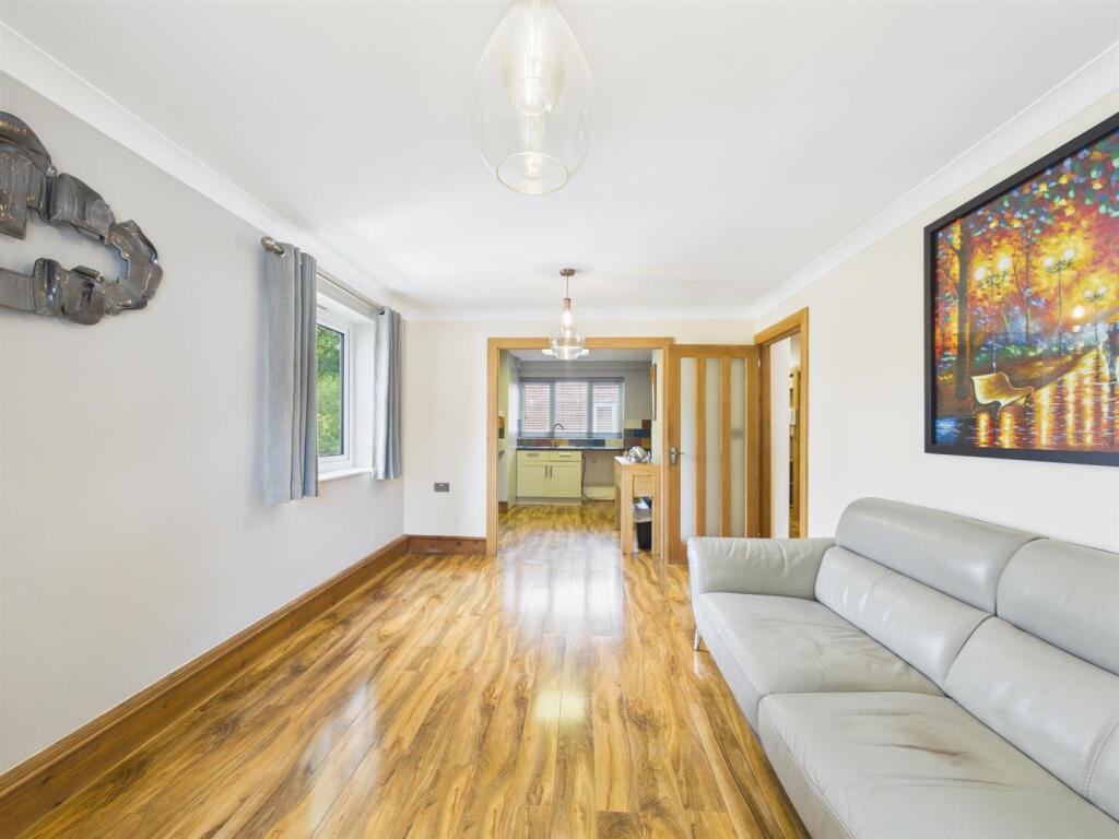 Apartment in Lincoln - View 4