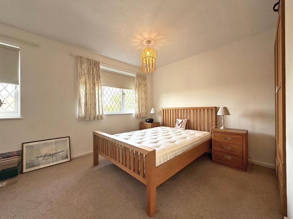 House in Shrewsbury, Reabrook Estate - View 4