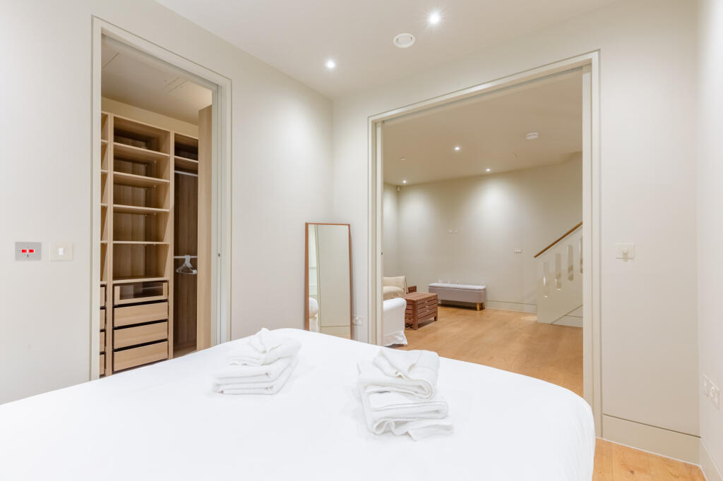 4 bedroom terraced house for rent
