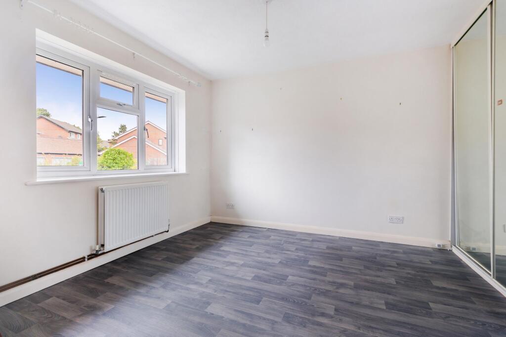House in Tonbridge - More