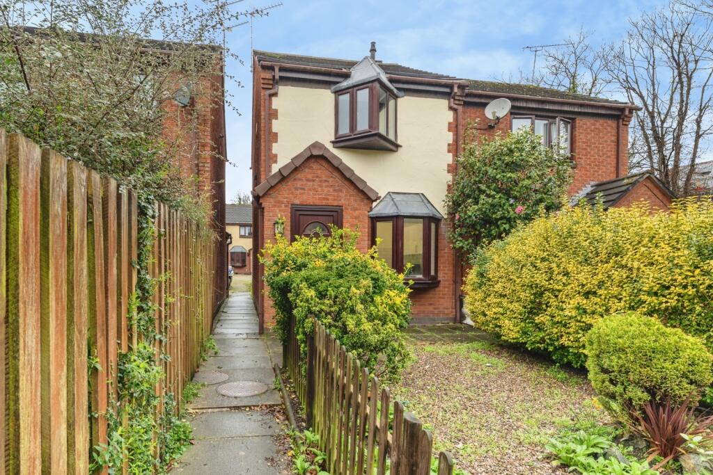 Main image of property: Heathfields Close, Chester, Cheshire, CH2
