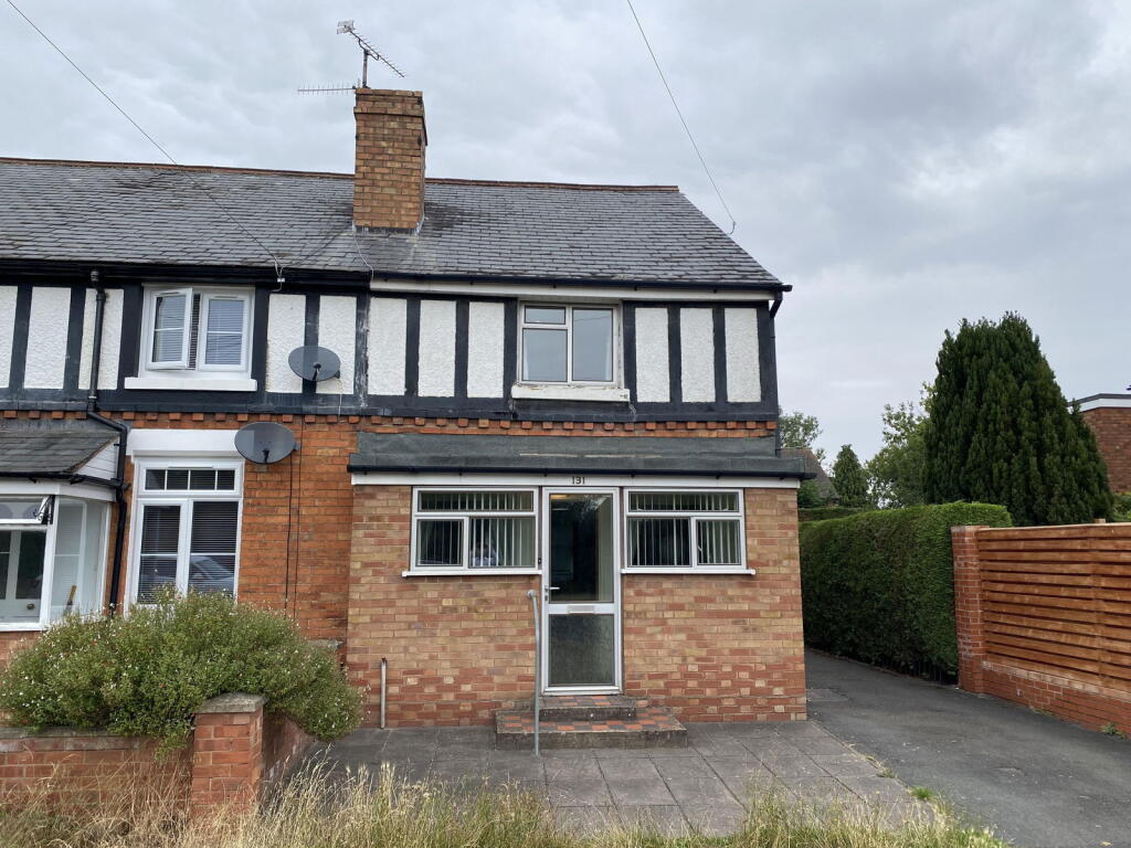 2-bed terraced on Madresfield Road, Malvern, WR14, £200,000