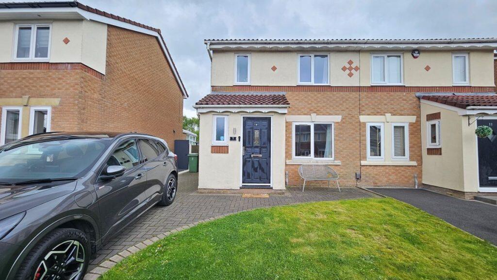 Main image of property: 9 Canmore Close, Bolton, BL3 4TN
