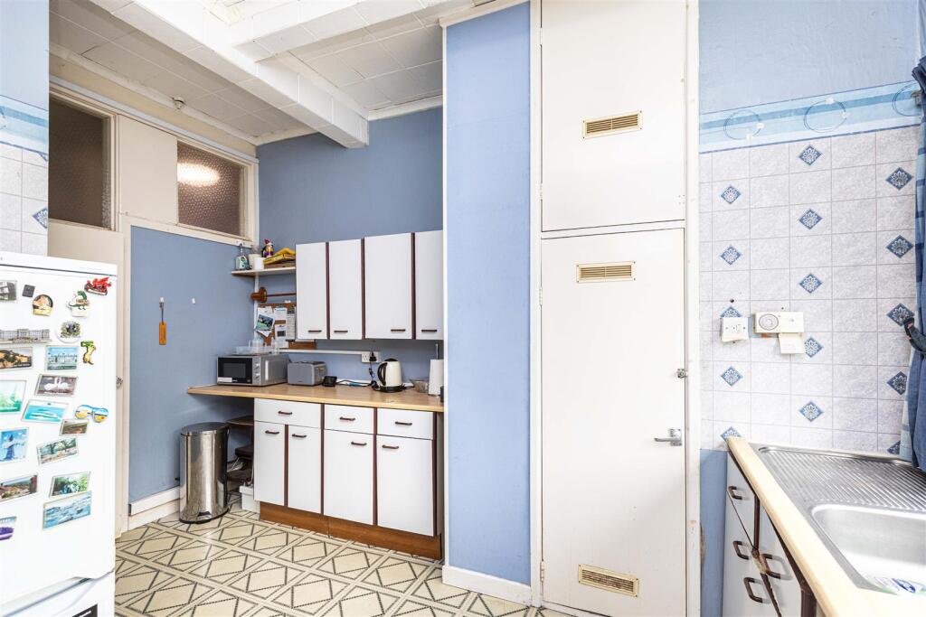 Garden Flat, Stourwood Avenue, Southbourne BH6 3PN - View 5