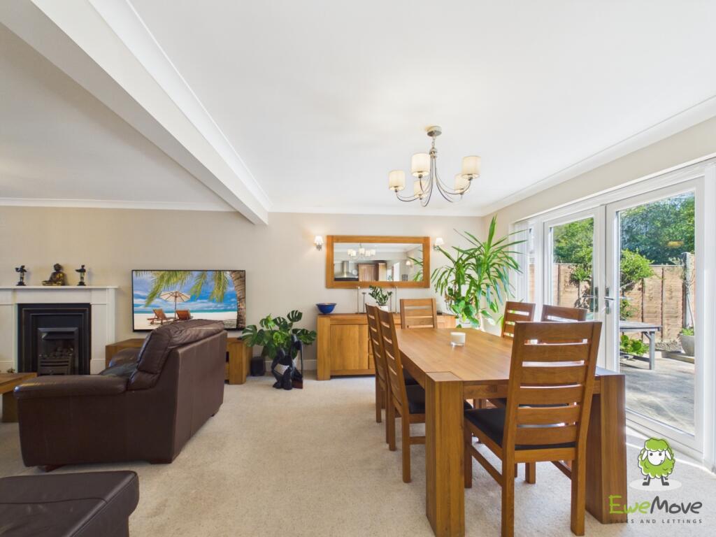 House in Basingstoke and Deane, Oakley - View 4