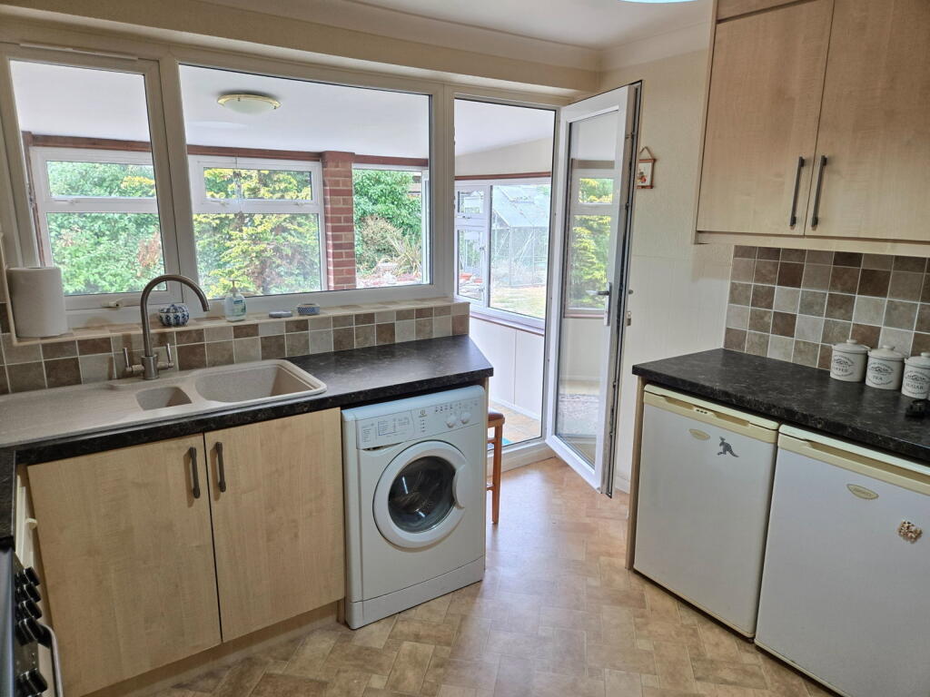 Buckingham Drive,Chapel St. Leonards,Skegness,PE24 5UN photo 3