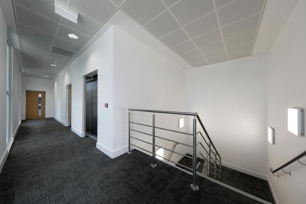 2025- Unit 690 - Stirling Road  - 225302.jpg