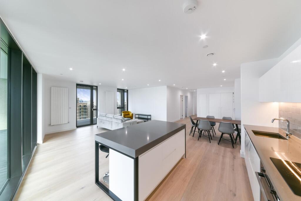 Apartment in London - View 5