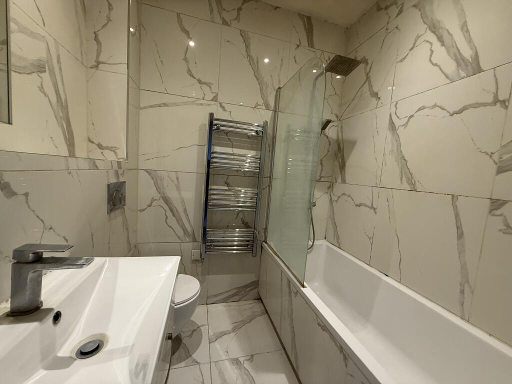 Apartment in Hemel Hempstead - View 4
